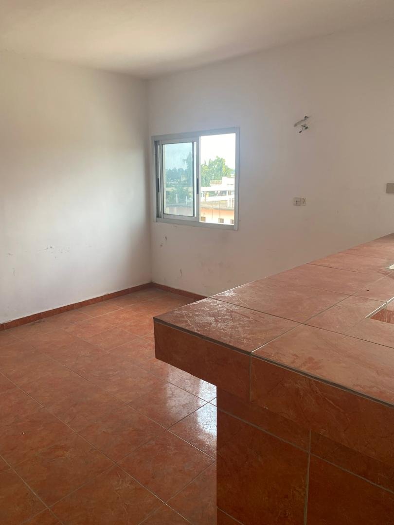 Immeuble R+3 en vente — Riviera 4, M'Pouto — photo 8